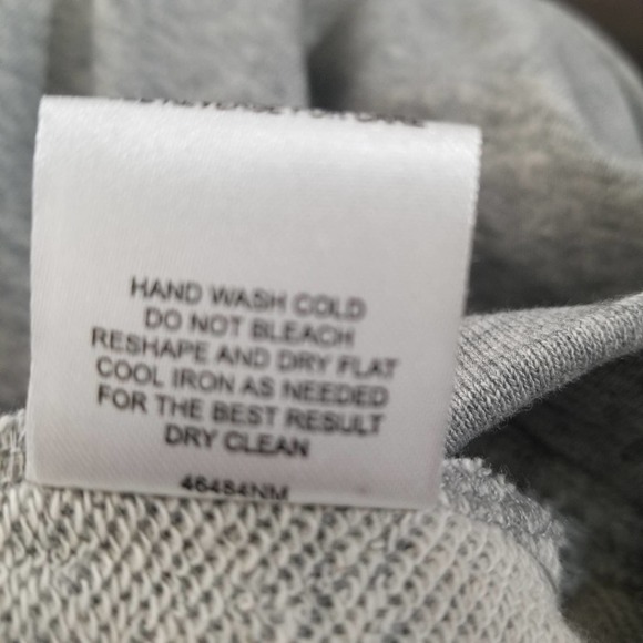 Romeo and Juliet Couture‎ crop sweatshirt - Picture 8 of 8